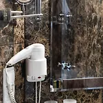 Hotel Lviv Λβιβ