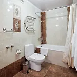 Ξενοδοχείο Hotel Lviv 3*