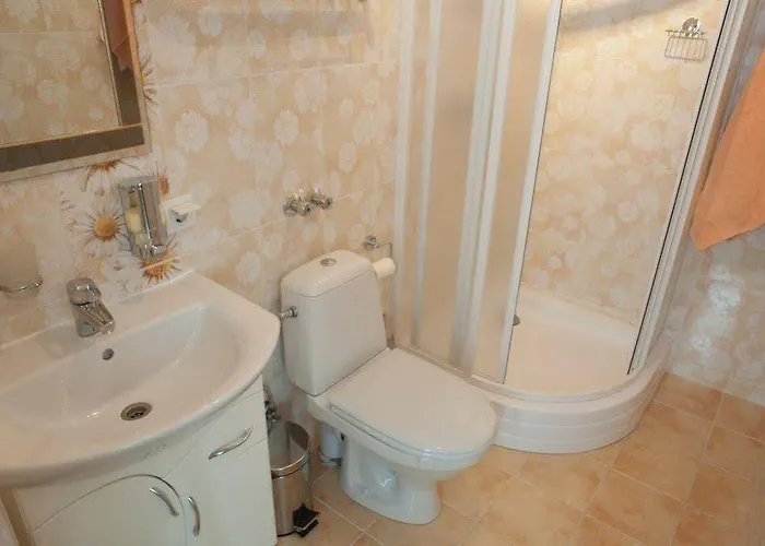 Hotell Hotel Lviv 3*