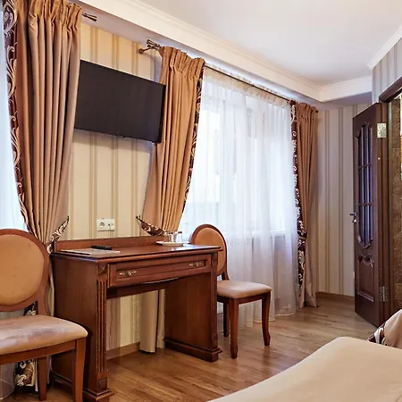 Szálloda Hotel Lviv 3*