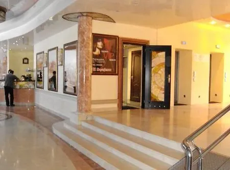 Hotel Lviv Szálloda