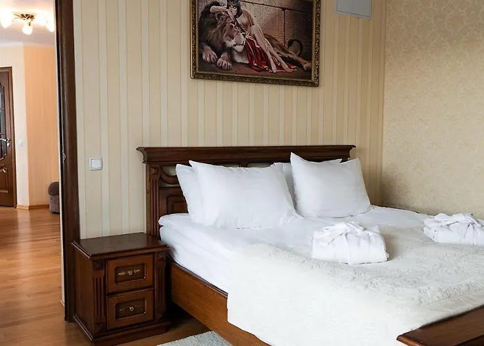 Hotel Lviv Ξενοδοχείο