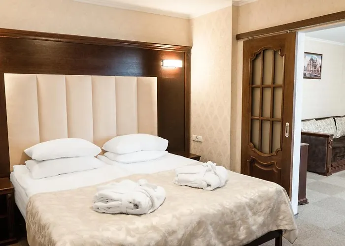 Hotel Lviv Ξενοδοχείο Λβιβ