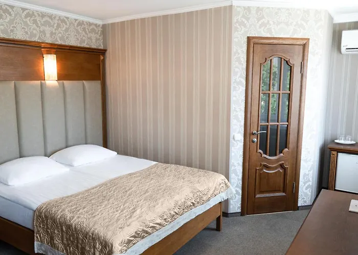 Hotel Lviv Ξενοδοχείο